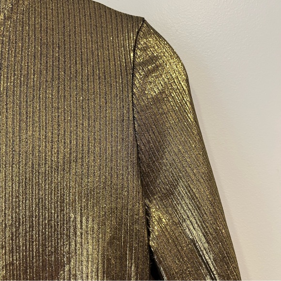 Express Metallic Shimmer gold ribbed long sleeve mock neck top size M NWT - Picture 7 of 13